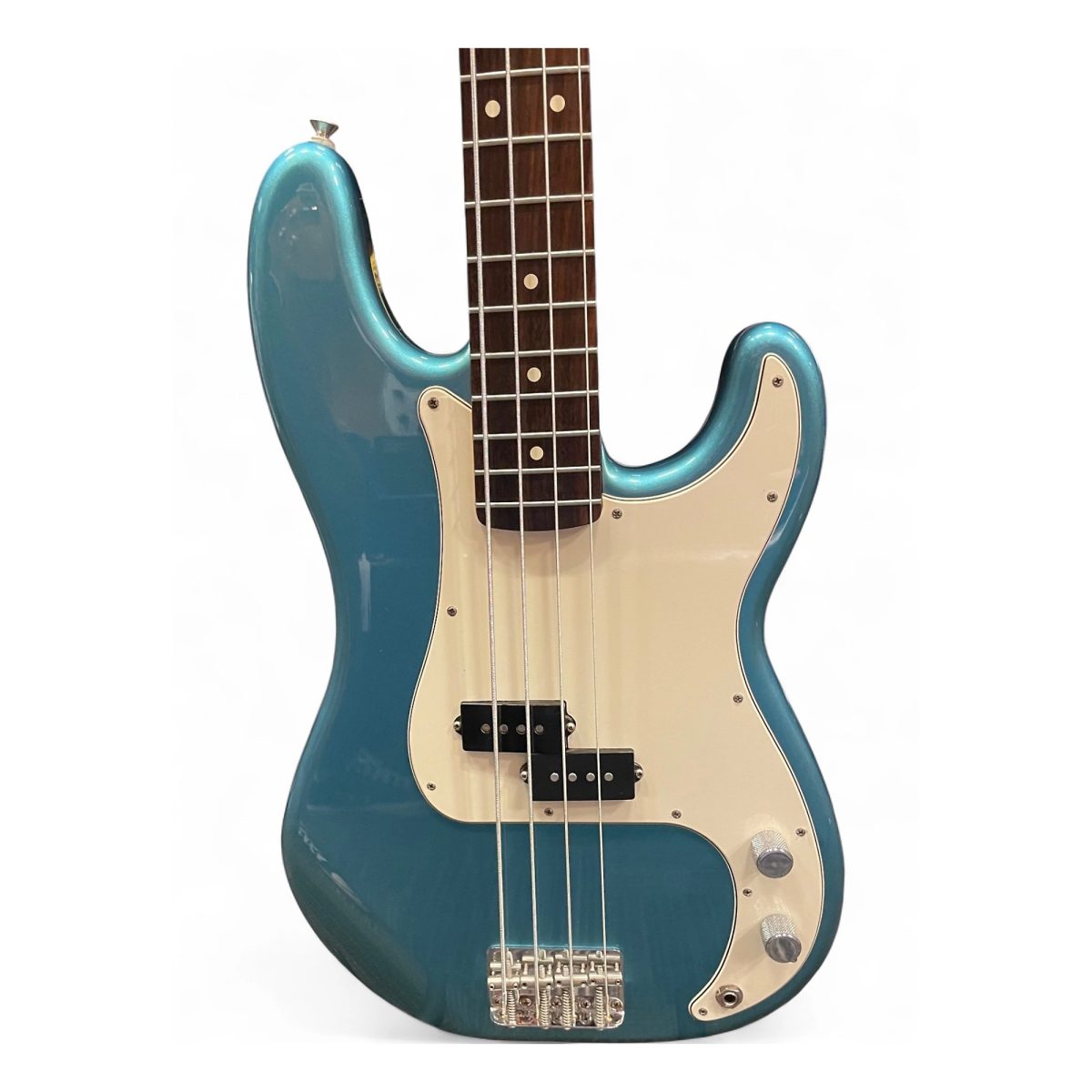 Lake Placid Blue P-bass body with three-ply pickguard, split-coil pickup, volume and tone knobs and four-saddle bridge